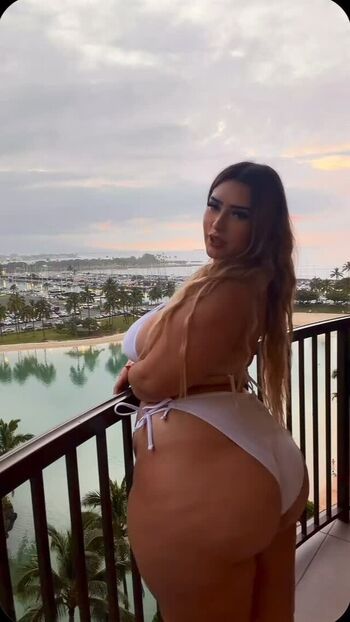 Full leaked Emptycupcakee private photo