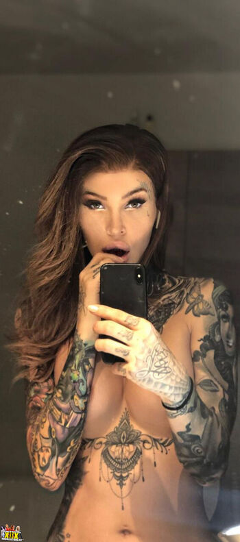 Full leaked Emy lee private photo
