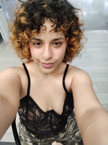 Full leaked Emylia smith private photo