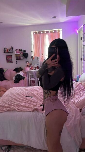 Full leaked Entirelyfree private photo