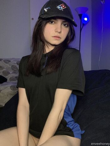 Full leaked Envee page private photo