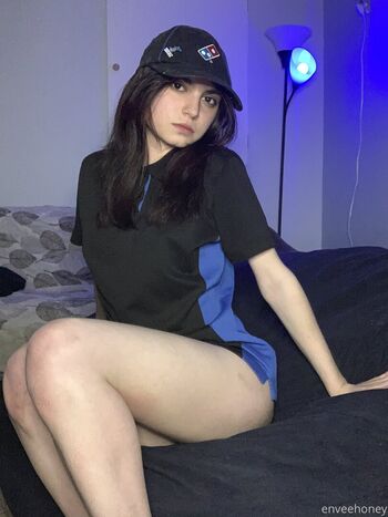 Full leaked Envee private photo