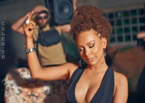 Leaked Dalcompeach/ private photo viral onlyfans