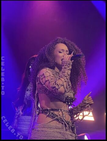 Leaked Lil baddie/ private photo viral onlyfans