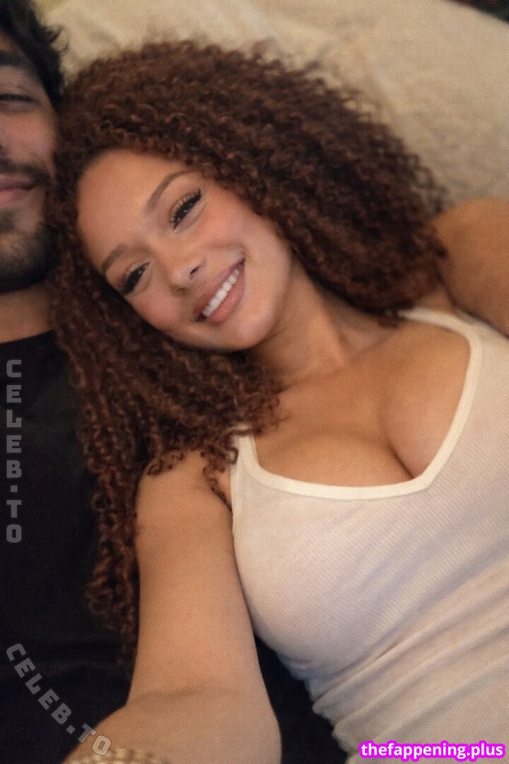 Leaked Vivi lane/ private photo viral onlyfans