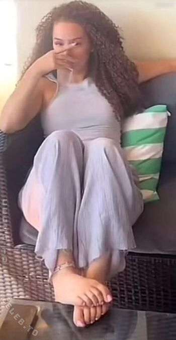 Leaked Lady melamori / private photo viral onlyfans