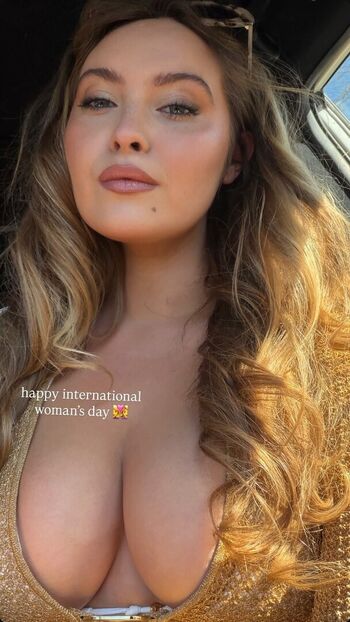 Full leaked Erinmhk page private onlyfans photo