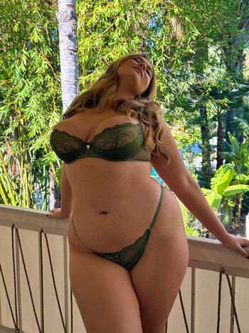 Full leaked Erinmhk page private onlyfans photo