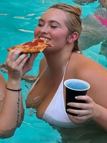 Full leaked Erinmhk private photo
