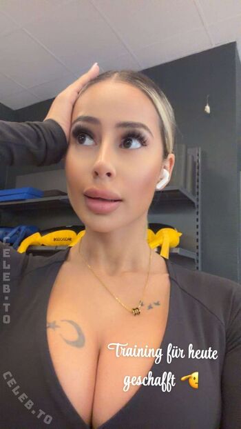 Full leaked Esleem private photo