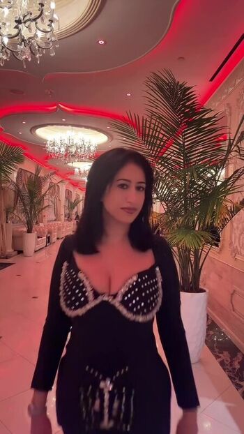 Full leaked Estee palti private photo