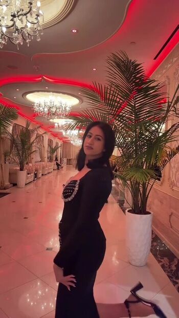 Full leaked Estee palti private photo