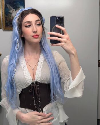 Full leaked Estella graves private photo