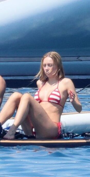 Full leaked Ester exposito page private photo