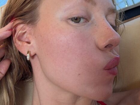 Full leaked Ester exposito page private photo