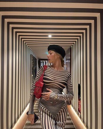 Full leaked Ester exposito page private photo