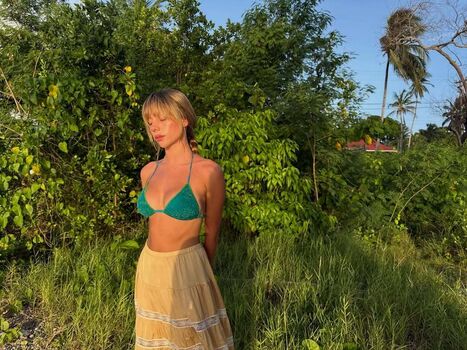 Full leaked Ester exposito private photo