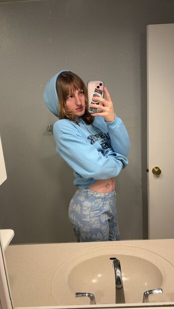 Full leaked Esther grey private photo