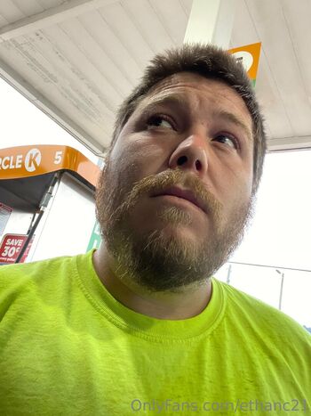 Full leaked Ethanc private photo