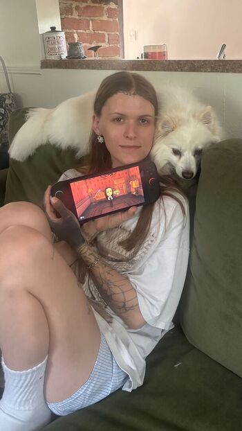Full leaked Ethel cain private photo