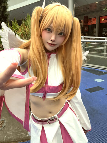 Full leaked Etocha cos page private photo