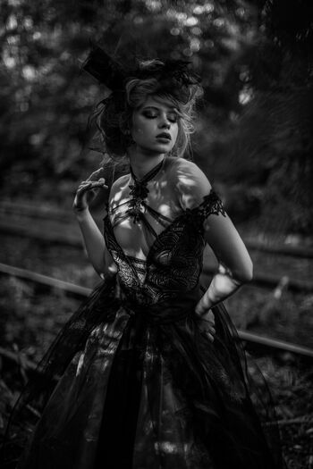 Full leaked Eva lee model page private photo