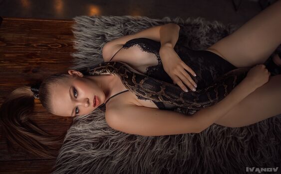 Full leaked Eva lee model private photo