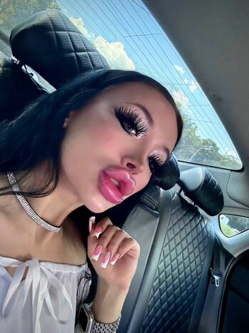 Full leaked Eva u tits private photo