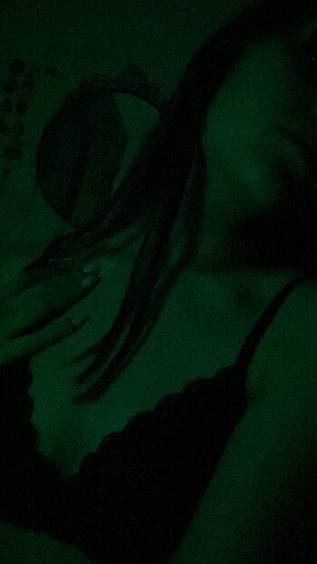 Full leaked Evahakalba private photo