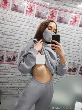 Full leaked Evaholiday page private photo
