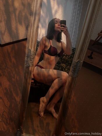 Full leaked Evaholiday private photo