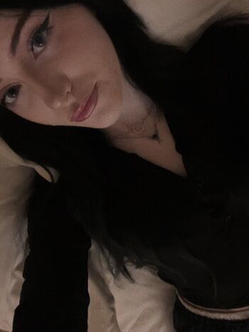 Full leaked Evalunna private photo