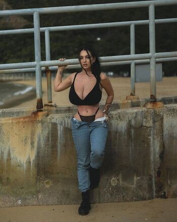 Full leaked Evamarmella private photo