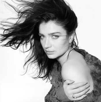Full leaked Eve hewson private photo