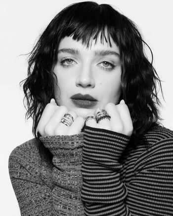 Full leaked Eve hewson private photo