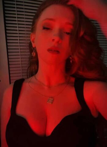 Full leaked Evelyndefierce private photo