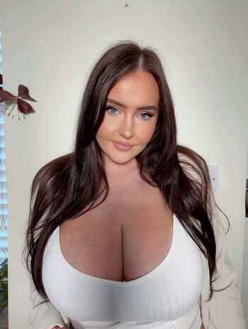 Full leaked Evelynwhite private photo