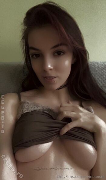 Full leaked Evie sunsett private photo