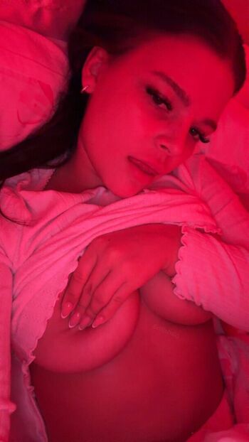 Full leaked Eviesells private photo
