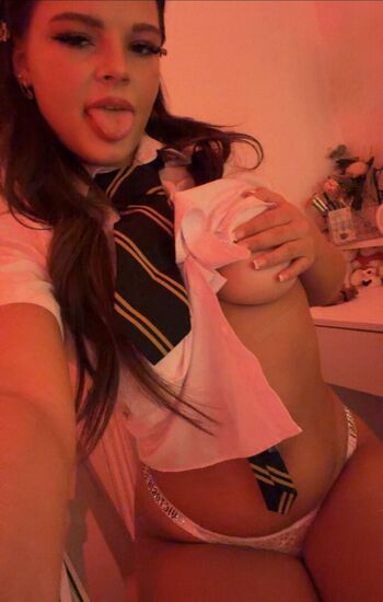 Full leaked Eviesells private photo