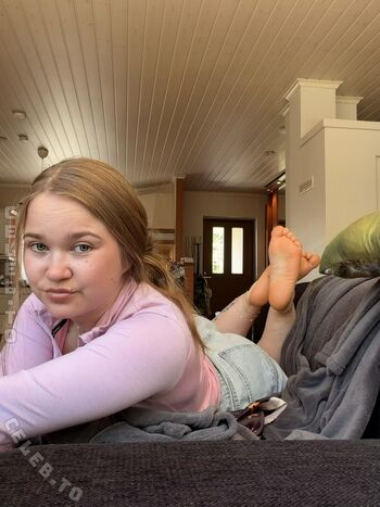 Full leaked Evviepp private photo