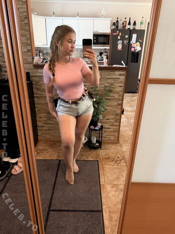 Full leaked Evviepp private photo