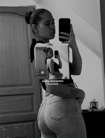Full leaked Evy oillic private photo