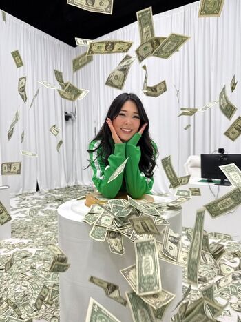 Full leaked Extraemily page private photo