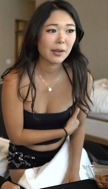 Full leaked Extraemily page private photo