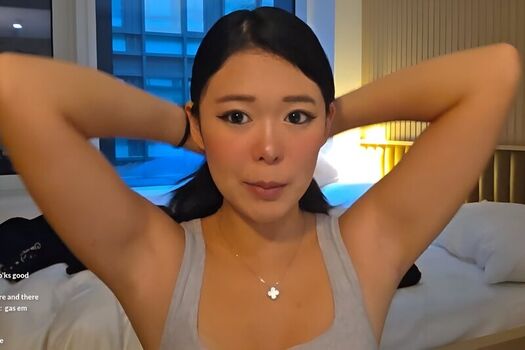 Full leaked Extraemily page private photo