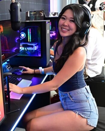 Full leaked Extraemily private photo