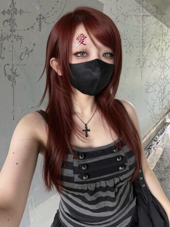 Full leaked Eye shiny private photo