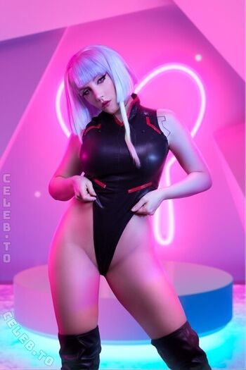 Ez Summers Cosplay