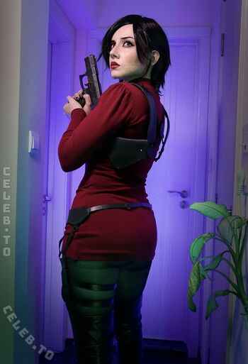 Ez Summers Cosplay